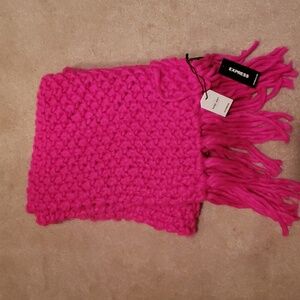 Express Hand Knit Scarf Hot Pink